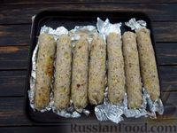 Фото приготовления рецепта: Колбаски из мясного фарша с картошкой, запечённые в фольге - шаг №16