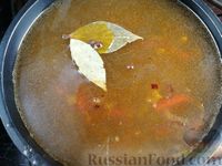 Фото приготовления рецепта: Суп с перловкой и овощами на говяжьем бульоне - шаг №12