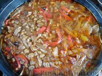Фото приготовления рецепта: Суп с перловкой и овощами на говяжьем бульоне - шаг №14