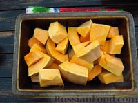 Фото приготовления рецепта: Клёцки из тыквы, жаренные в сливочном масле - шаг №2