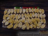Фото приготовления рецепта: Клёцки из тыквы, жаренные в сливочном масле - шаг №14