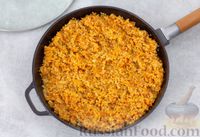 Фото приготовления рецепта: Пшеничная каша "Артек" с морковью и луком - шаг №9