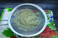 Фото приготовления рецепта: Суп с крабовыми палочками, рисом и кукурузой - шаг №4