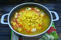 Фото приготовления рецепта: Суп с крабовыми палочками, рисом и кукурузой - шаг №11