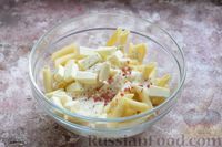 Фото приготовления рецепта: Запеканка из макарон с сыром и соусом бешамель - шаг №7
