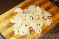 Фото приготовления рецепта: Тушёный картофель с мясом, запечённый с галушками на кефире - шаг №2