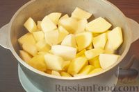 Фото приготовления рецепта: Тушёный картофель с мясом, запечённый с галушками на кефире - шаг №12