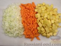 Фото приготовления рецепта: Картофельная запеканка с цветной капустой и сыром (на сковороде) - шаг №2
