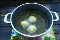 Фото приготовления рецепта: Картофельные крокеты с ветчиной - шаг №16