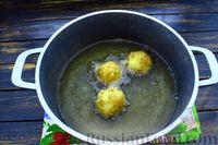 Фото приготовления рецепта: Картофельные крокеты с ветчиной - шаг №17