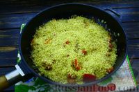 Фото приготовления рецепта: Булгур с курицей и овощами (на сковороде) - шаг №8