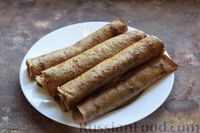 Фото приготовления рецепта: Блинные печёночные рулетики с плавленым сыром и чесноком - шаг №13