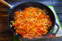 Фото приготовления рецепта: Чечевица с овощами, на сковороде - шаг №4