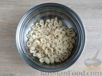 Фото приготовления рецепта: Сладкая запеканка из макарон с творогом и йогуртом - шаг №3