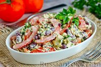 Фото к рецепту: Салат с фасолью, помидорами и сыром