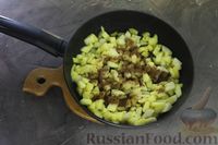 Фото приготовления рецепта: Трубочки из вытяжного теста, с яблоками и корицей - шаг №4