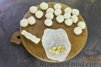 Фото приготовления рецепта: Трубочки из вытяжного теста, с яблоками и корицей - шаг №13