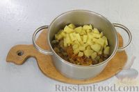 Фото приготовления рецепта: Сырный суп с шампиньонами и вермишелью - шаг №4
