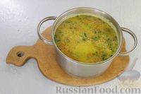 Фото приготовления рецепта: Сырный суп с шампиньонами и вермишелью - шаг №9