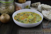 Фото приготовления рецепта: Сырный суп с шампиньонами и вермишелью - шаг №10