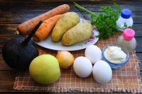 Фото приготовления рецепта: Слоёный салат с редькой, картофелем, морковью, яблоком и варёным яйцом - шаг №1