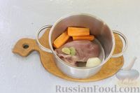 Фото приготовления рецепта: Куриный суп с клёцками - шаг №2