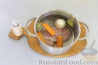 Фото приготовления рецепта: Куриный суп с клёцками - шаг №3