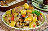 Фото приготовления рецепта: Картошка, запечённая с грибами и свининой, в пакете - шаг №16