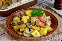 Фото к рецепту: Картошка, запечённая с грибами и свининой, в пакете