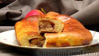 Фото приготовления рецепта: Творожный пирог с яблоками, орехами и повидлом - шаг №16