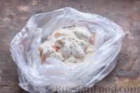 Фото приготовления рецепта: Куриное филе с чесноком, мёдом и соевым соусом - шаг №3