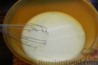 Фото приготовления рецепта: Заливной пирог с картошкой и капустой (на кефире) - шаг №13