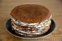 Фото приготовления рецепта: Закусочный печёночный торт с начинкой из грибов и сыра - шаг №21
