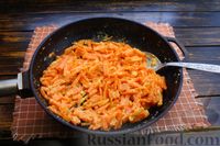 Фото приготовления рецепта: Морковная запеканка с изюмом - шаг №11