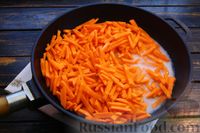 Фото приготовления рецепта: Морковная запеканка с изюмом - шаг №6