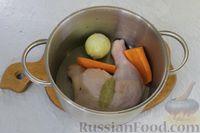 Фото приготовления рецепта: Нутовый суп с копчёной грудинкой и орехами - шаг №4