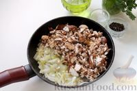 Фото приготовления рецепта: Лепёшка из кабачков (на сковороде) - шаг №8