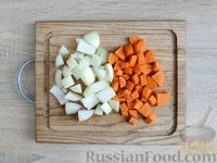 Фото приготовления рецепта: Печёночные оладьи с морковью - шаг №2
