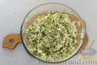 Фото приготовления рецепта: Творожные пирожки с капустой (на сковороде) - шаг №8
