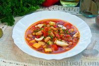 Фото к рецепту: Томатный суп с курицей, консервированной фасолью и овощами