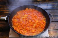 Фото приготовления рецепта: Томатный суп с курицей, консервированной фасолью и овощами - шаг №12