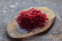 Фото приготовления рецепта: Красный борщ с фасолью и солёными огурцами - шаг №4
