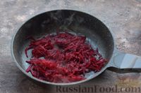 Фото приготовления рецепта: Красный борщ с фасолью и солёными огурцами - шаг №5