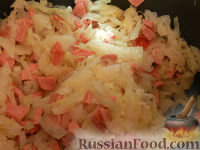 Фото приготовления рецепта: Капустная запеканка с сыром (в мультиварке) - шаг №2