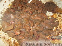 Фото приготовления рецепта: Печень с грибами и тыквой - шаг №4