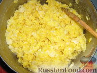 Фото приготовления рецепта: Рисовые "Апельсинки" с соусом Рагу   (Arancini al ragu) - шаг №6
