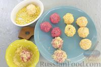 Фото приготовления рецепта: Закусочные шарики с сельдью, овощами, яйцами и сыром - шаг №14