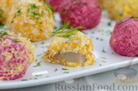 Фото приготовления рецепта: Закусочные шарики с сельдью, овощами, яйцами и сыром - шаг №17