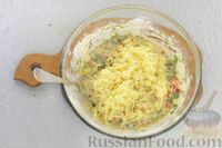 Фото приготовления рецепта: Картофельная запеканка с перцем, помидорами, оливками и сыром - шаг №10