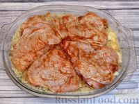 Фото приготовления рецепта: Рис с курицей, грибами и овощами (в духовке) - шаг №14